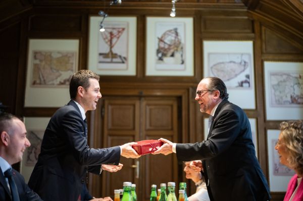Außenminister Alexander Schallenberg beim Treffen mit seinem Amtskollegen aus Nordmazedonien Timčo Mucunski