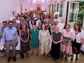 Staatspreissieger Familie und Beruf, Gruppenfoto mit FBM Bauer