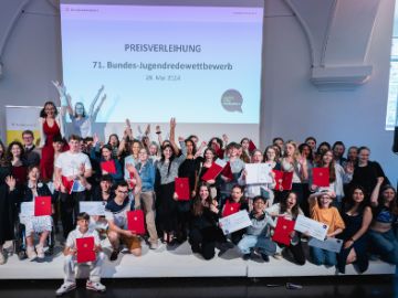 Staatssekretärin Plakolm beim Bundesredewettbewerb