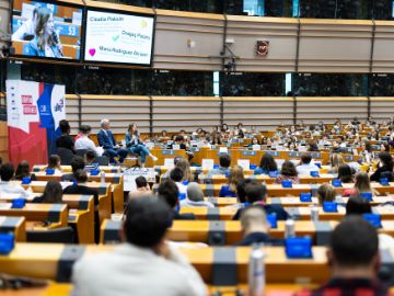Staatssekretärin Plakolm eröffnet Europäische Jugendwoche im Europäischen Parlament 