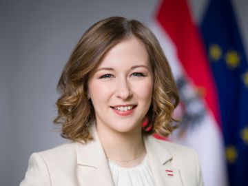 Claudia Plakolm, Bundesministerin ohne Portefeuille