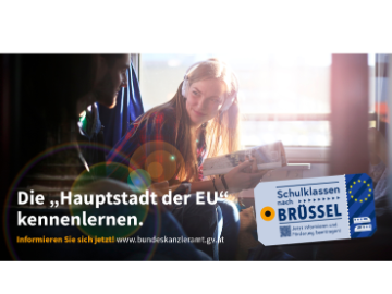 Sujet der Förderung "Schulklassen nach Brüssel"; Am Bild zu sehen sind 2 Jugendliche im Zugabteil