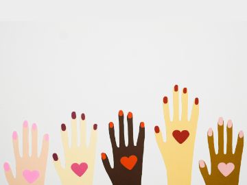 5 stilisierte bunte Hände mit Herz